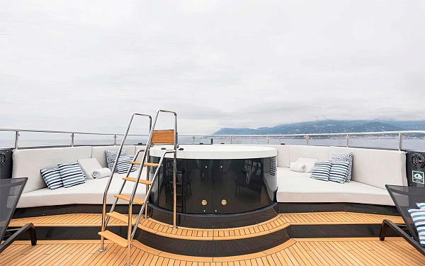 Аренда яхты Ocean Pearl на Лазурном берегу